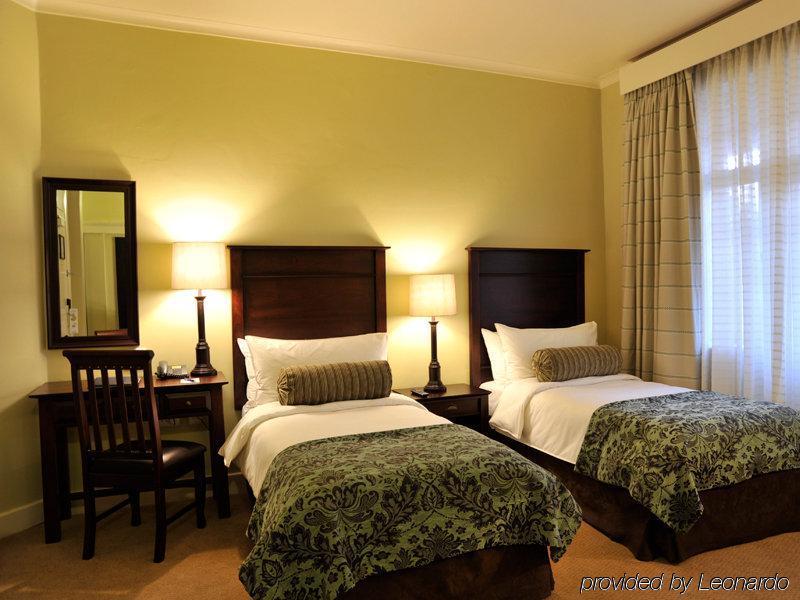 Imperial Hotel By Misty Blue Hotels ปีเตอร์มาริตซ์เบิร์ก ภายนอก รูปภาพ
