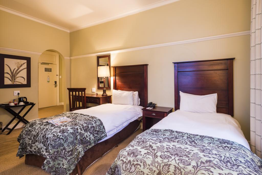 Imperial Hotel By Misty Blue Hotels ปีเตอร์มาริตซ์เบิร์ก ภายนอก รูปภาพ