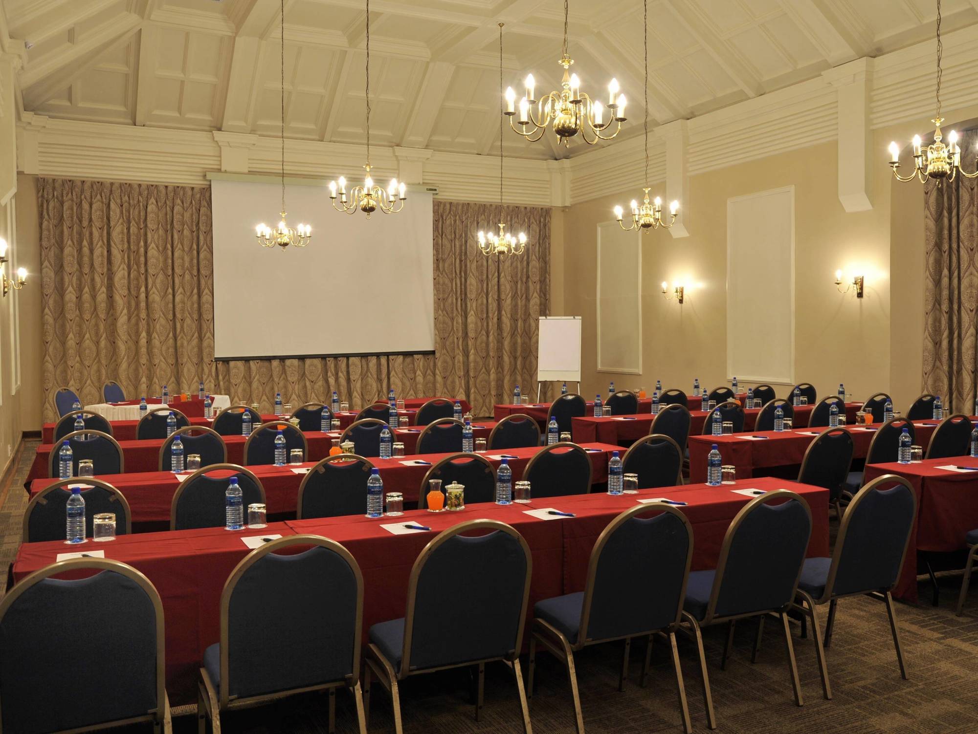 Imperial Hotel By Misty Blue Hotels ปีเตอร์มาริตซ์เบิร์ก ภายนอก รูปภาพ
