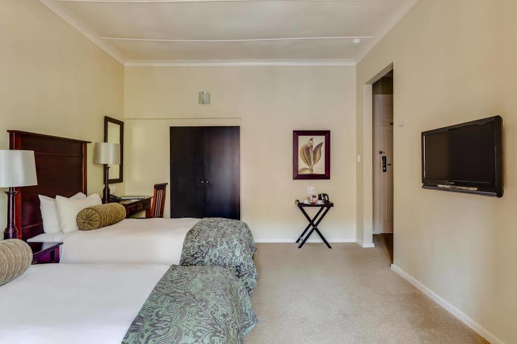 Imperial Hotel By Misty Blue Hotels ปีเตอร์มาริตซ์เบิร์ก ภายนอก รูปภาพ