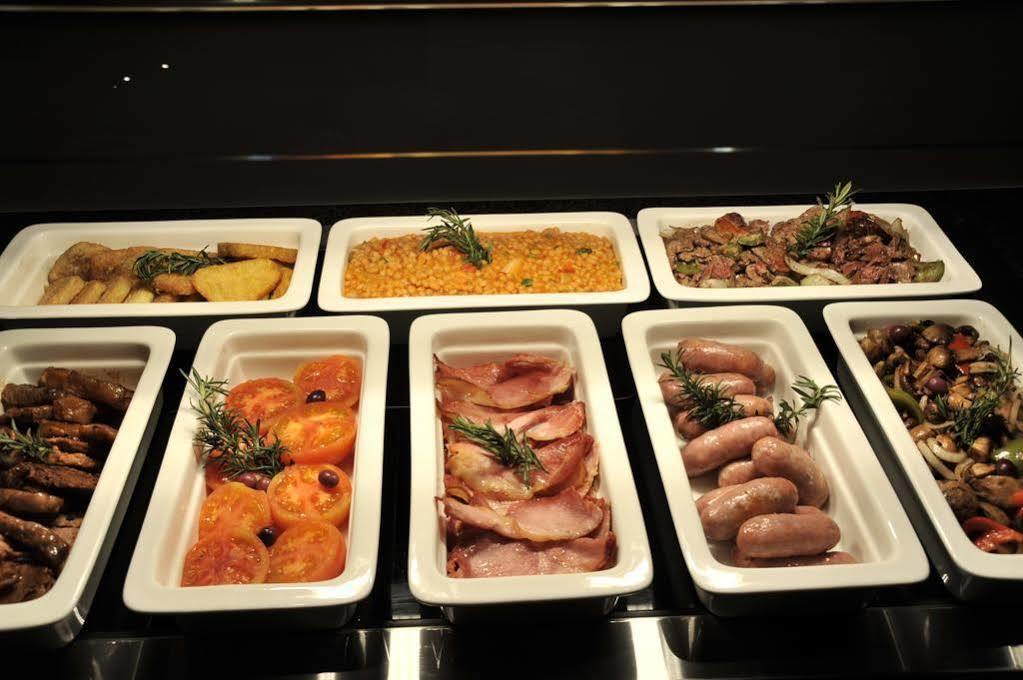 Imperial Hotel By Misty Blue Hotels ปีเตอร์มาริตซ์เบิร์ก ภายนอก รูปภาพ